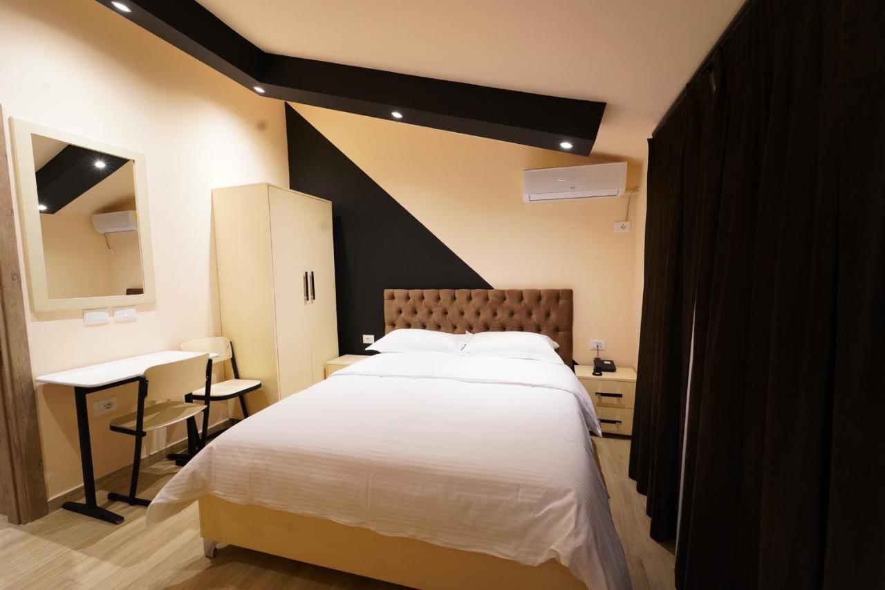 Sr99 Hotel Tirana Exteriér fotografie