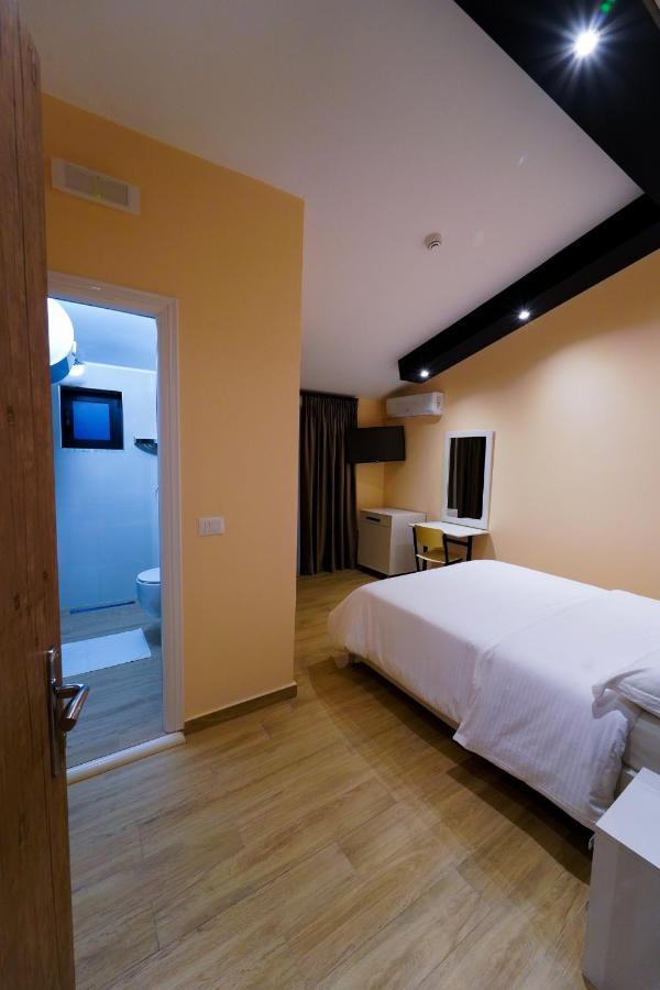 Sr99 Hotel Tirana Exteriér fotografie