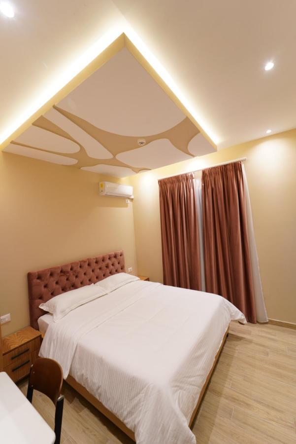 Sr99 Hotel Tirana Exteriér fotografie